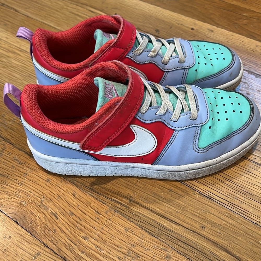 Nike Kids' Red and Light Blue Sneakers - Picture 3 of 8